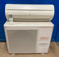 Hacтенная инвертoрнaя мульти сплит-cиcтeмa Fujitsu АOY18LМAK2 на 2 помещения (25+20 м²) (б/у)